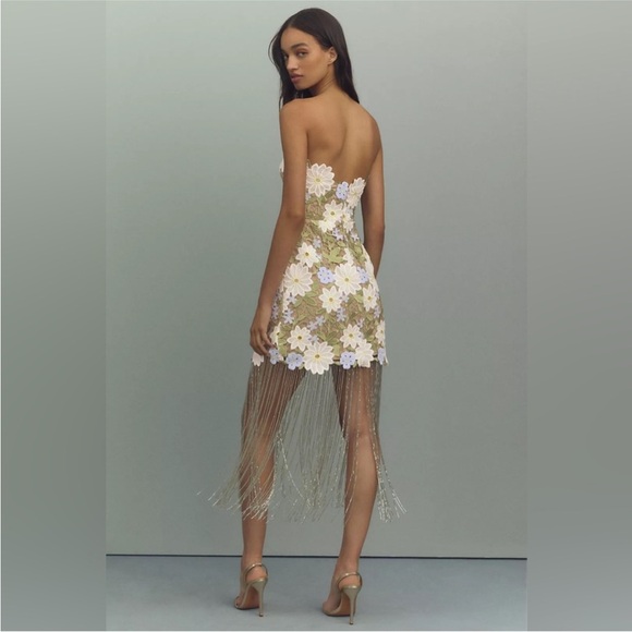 Elliatt Flora Dress - Picture 2 of 3